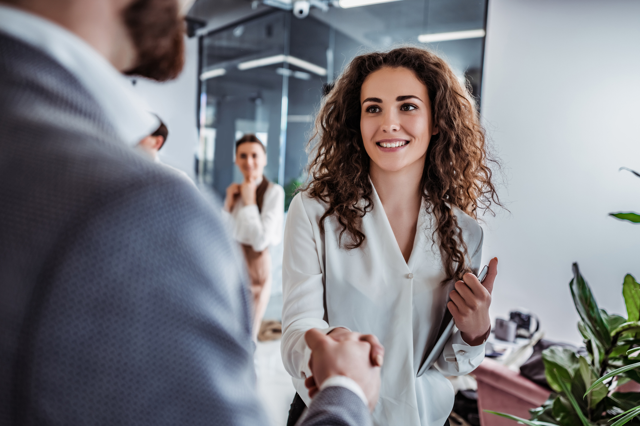 How to collaborate and partner with others to grow your business By Lee Retimana – Director, Muritai Group How to collaborate and partner with others to grow your business By Lee Retimana – Director, Muritai Group